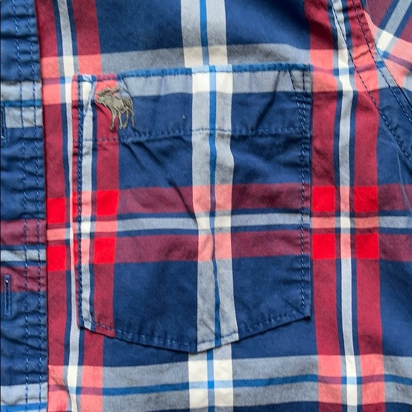 Men’s Abercrombie & Fitch button down tee - Picture 3 of 3